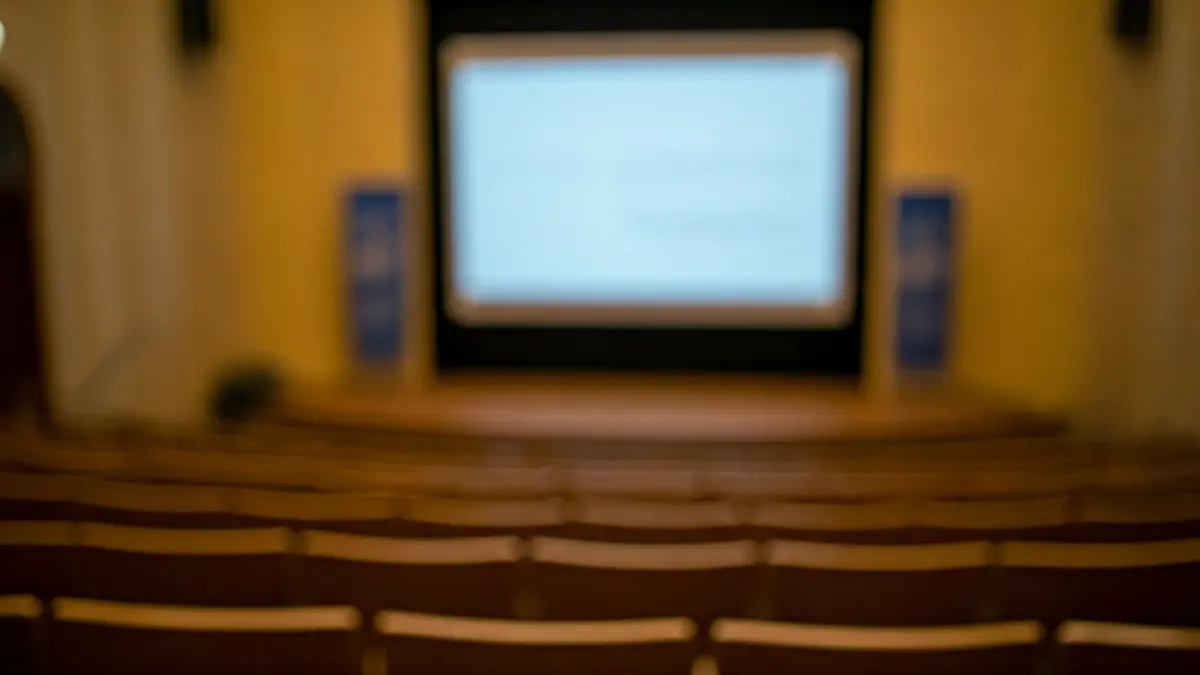 Imagen genérica de un aula universitaria o sala de conferencias.