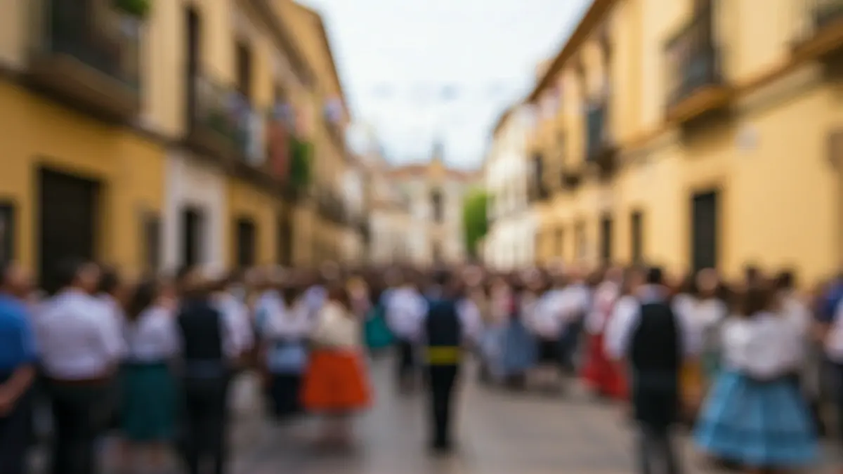 Imagen genérica de una fiesta popular en Andalucía, con gente celebrando en la calle.