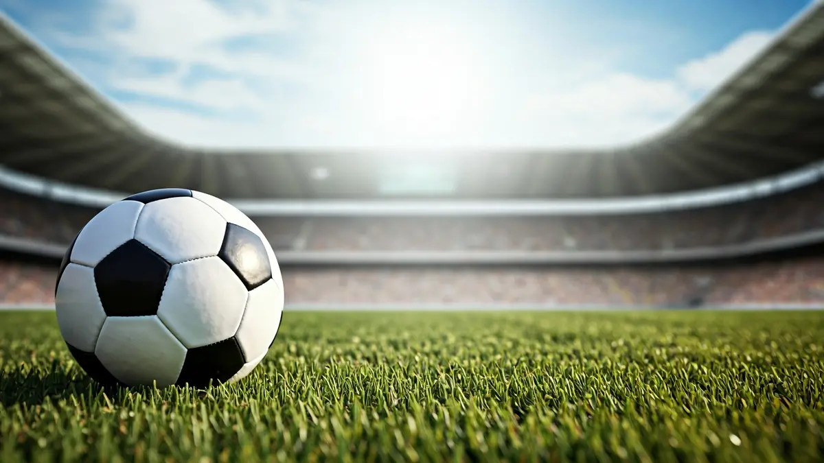 Imagen genérica de un balón de fútbol sobre césped, simbolizando el deporte provincial.