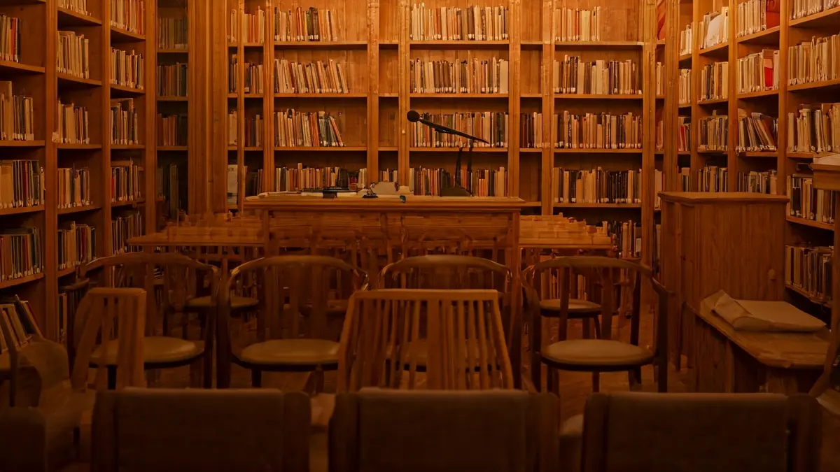Imagen genérica de un espacio de lectura o presentación literaria.