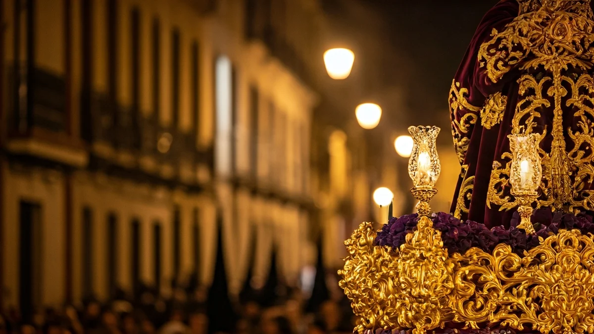 Imagen de la procesión del Santísimo Cristo de la Expiración en Linares