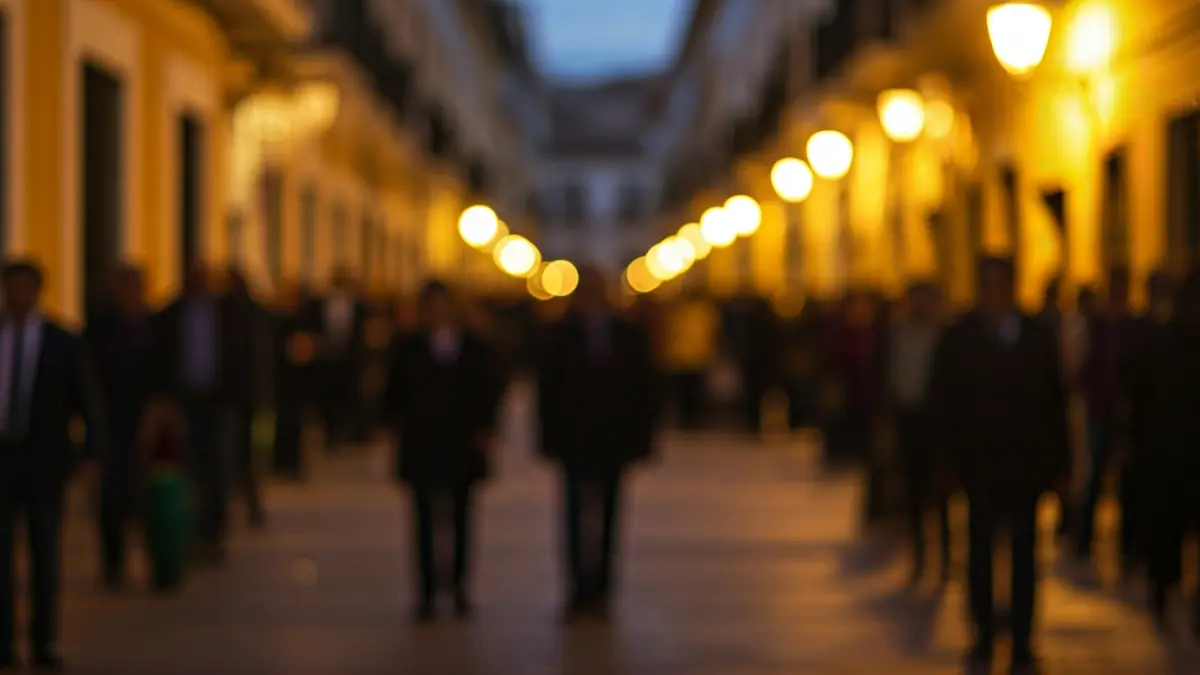 Imagen genérica de una calle andaluza durante una celebración tradicional.