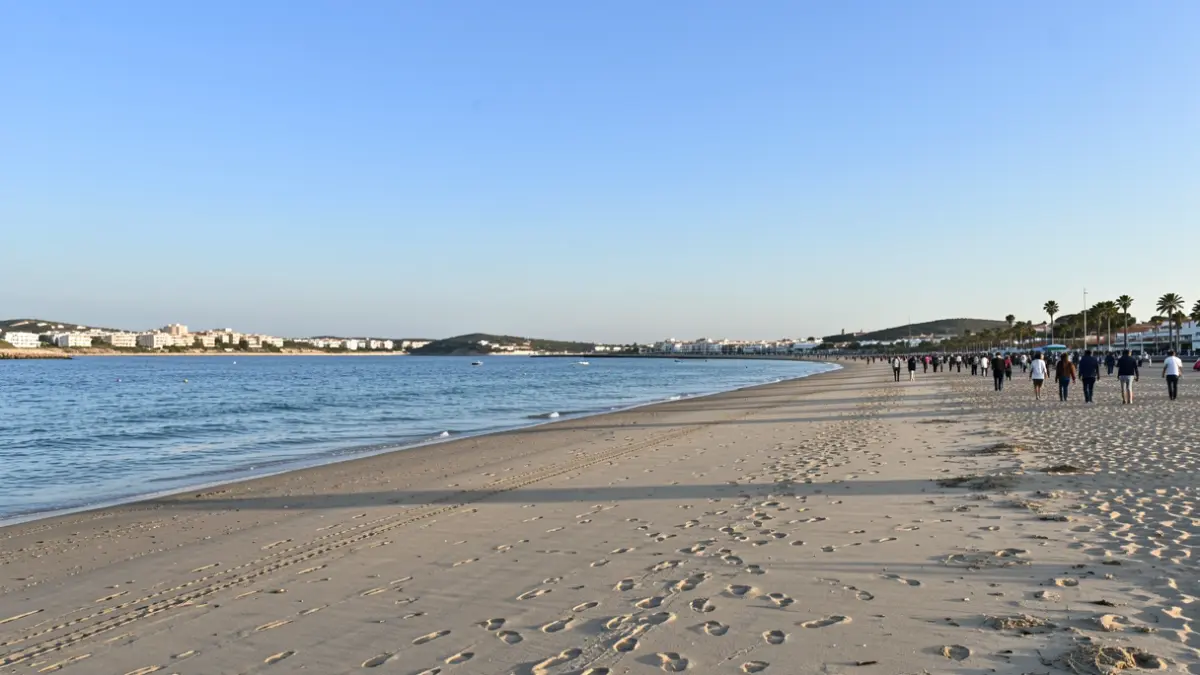 Imagen genérica de una playa tranquila en la costa andaluza.
