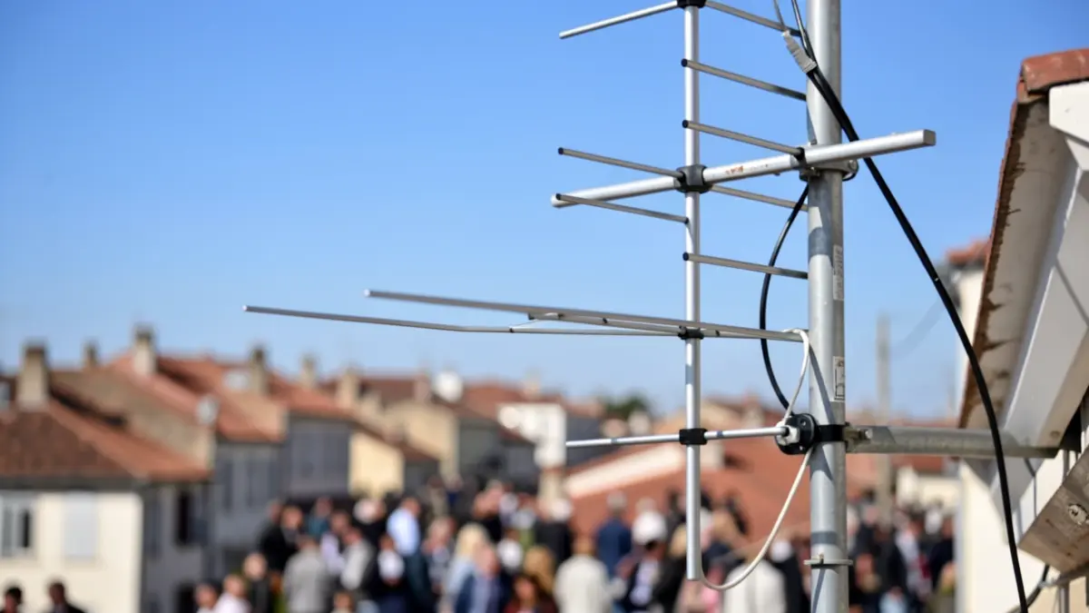 Generic image of a DTT television antenna.