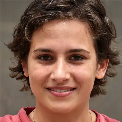 Macarena Luque Romero